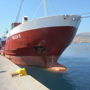 Επισκευή πλοίου Helen  